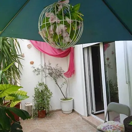 Holiday home φιλόξενο σπίτι στο λουτράκι! Loutraki (Corinthia)