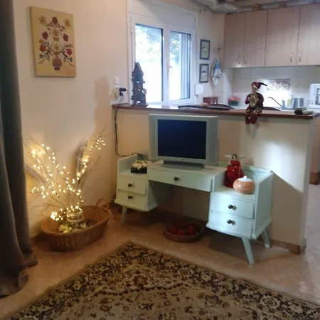 φιλόξενο σπίτι στο λουτράκι! *