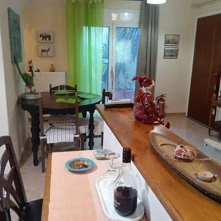 Holiday home φιλόξενο σπίτι στο λουτράκι!