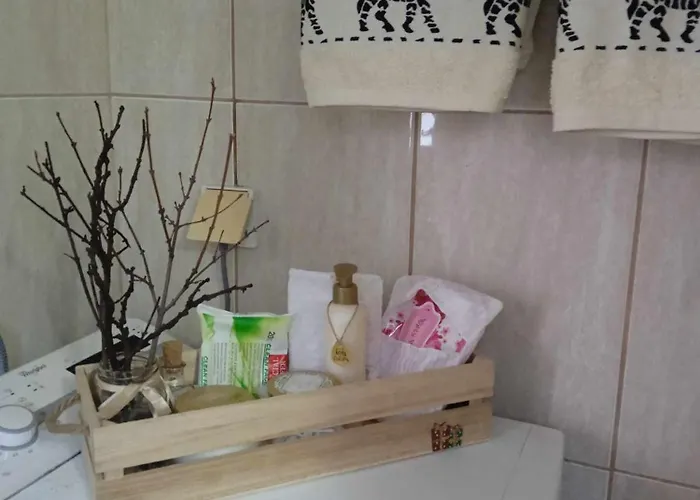 φιλόξενο σπίτι στο λουτράκι! Dom wakacyjny Loutráki